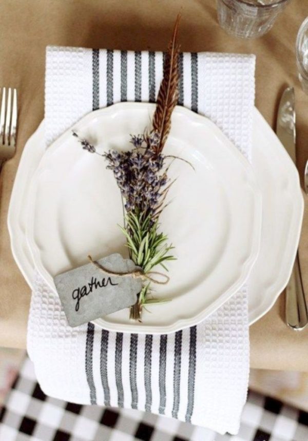 8 Ideas to Elevate Your Thanksgiving Place Settings