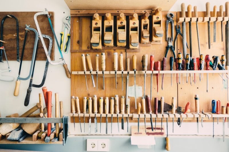 How to Create an Essential Home Toolbox