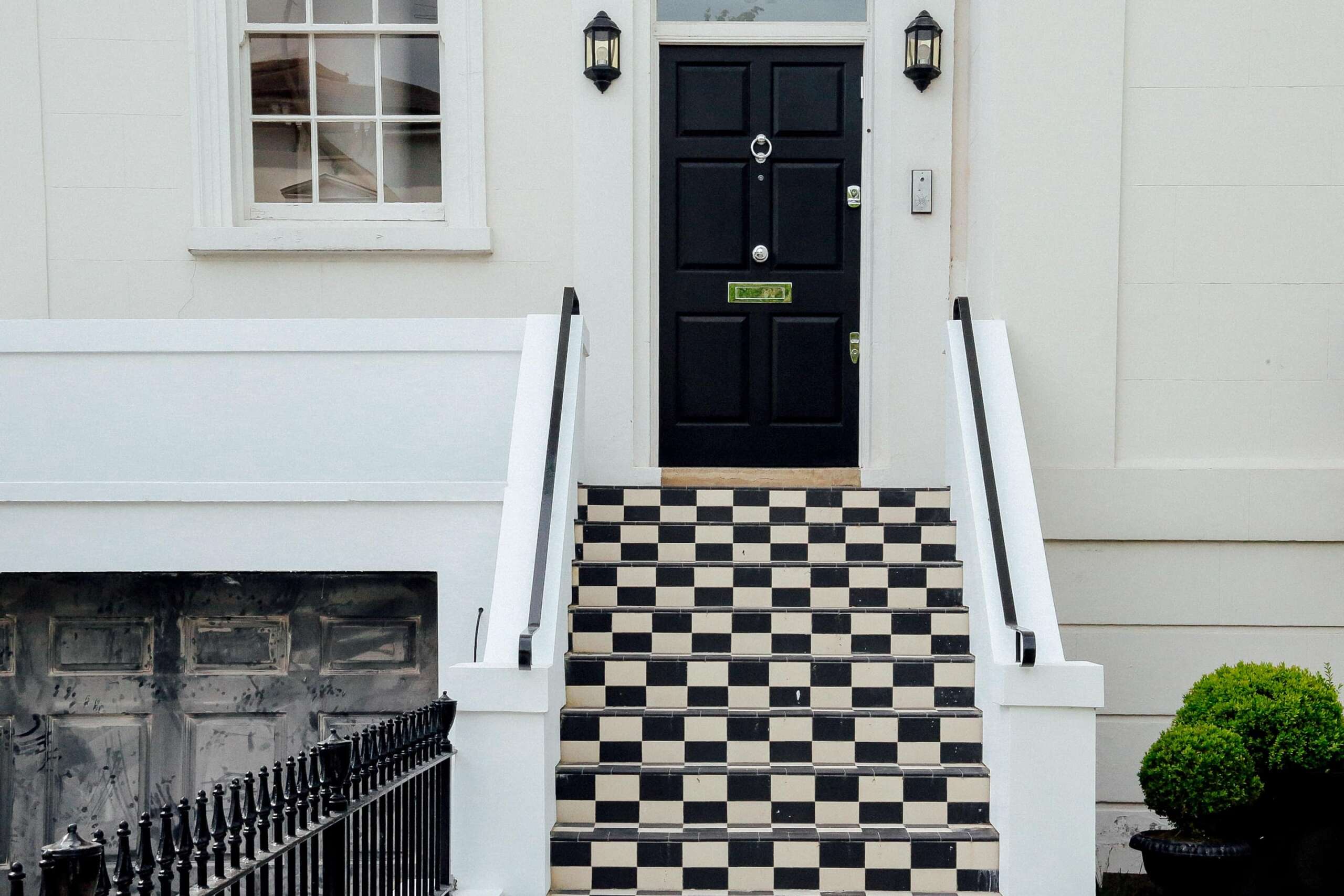 How To Pick The Right Front Door Color For Your House